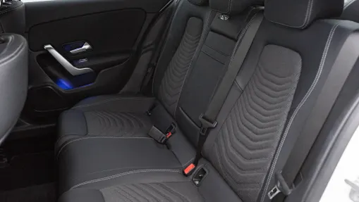 MERCEDES-BENZ A Klasa A 200 d Progressive 8G-DCT