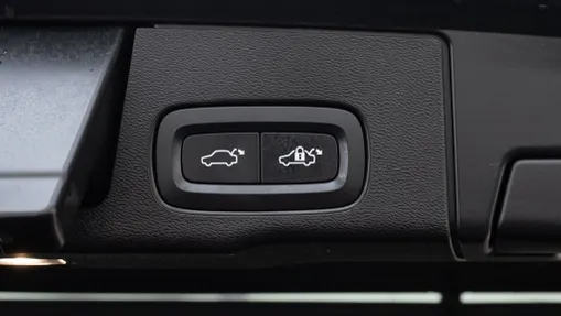 VOLVO XC60 XC60 B4 B R-Design aut