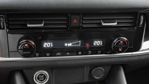 NISSAN Qashqai Qashqai 1.3 DIG-T mHEV N-Connecta Xtronic