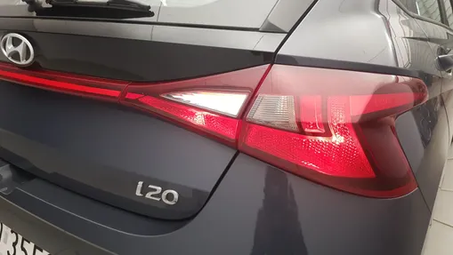 HYUNDAI i20 i20 1.2 Pure
