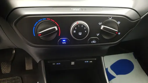 HYUNDAI i20 i20 1.2 Pure