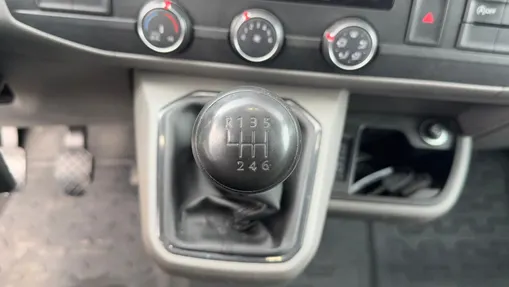 VOLKSWAGEN Transporter Transporter T6.1 TDI L2H1