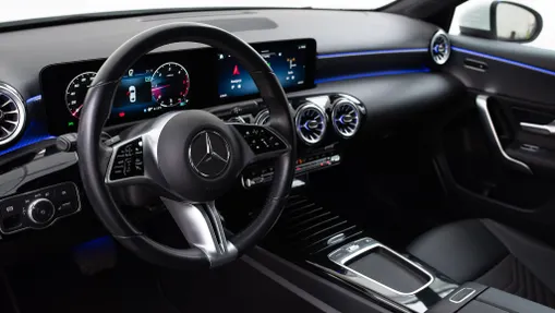 MERCEDES-BENZ A Klasa A 200 d Progressive 8G-DCT