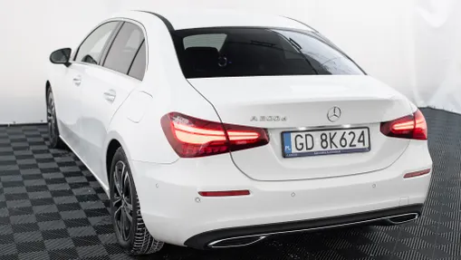 MERCEDES-BENZ A Klasa A 200 d Progressive 8G-DCT