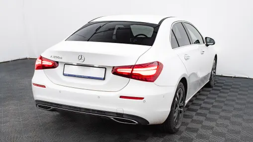 MERCEDES-BENZ A Klasa A 200 d Progressive 8G-DCT