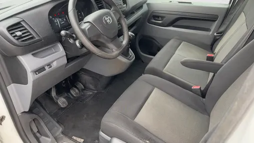 TOYOTA Proace Proace Kombi 2.0 D-4D Long 2,8t