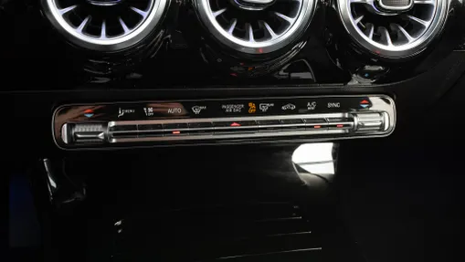 MERCEDES-BENZ A Klasa A 200 d Progressive 8G-DCT