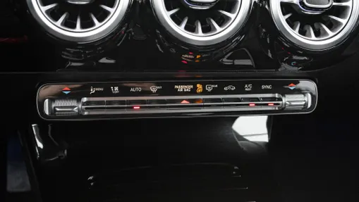 MERCEDES-BENZ A Klasa A 200 d Progressive 8G-DCT