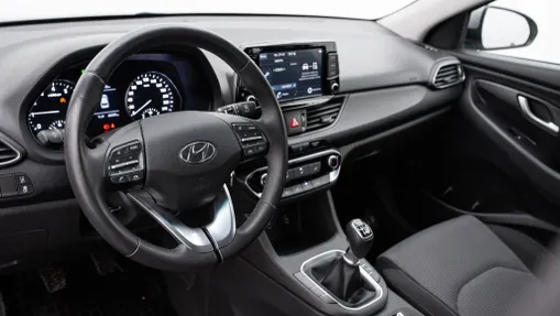 HYUNDAI i30 i30 1.0 T-GDI Modern
