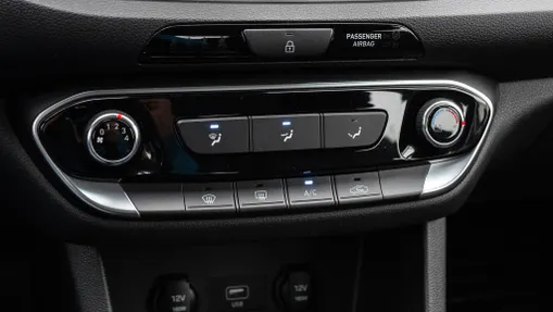 HYUNDAI i30 i30 1.0 T-GDI Modern