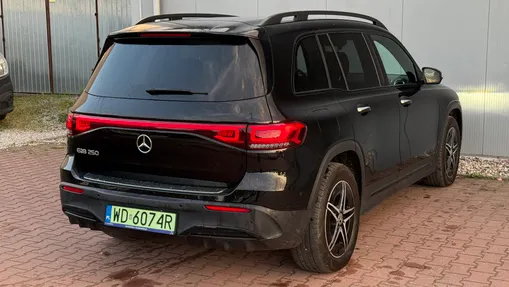 MERCEDES-BENZ EQB EQB 250 66.5kWh AMG