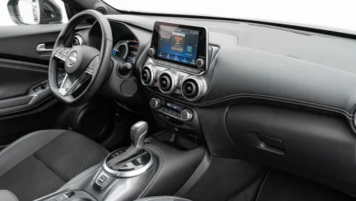 NISSAN Juke Juke 1.6 Hybrid N-Connecta AMT