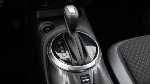 NISSAN Juke Juke 1.6 Hybrid N-Connecta AMT