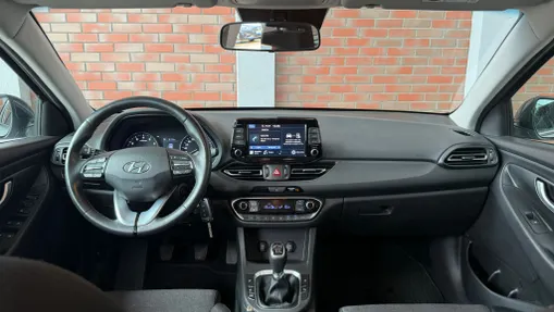 HYUNDAI i30 i30 1.5 T-GDI 48V Smart