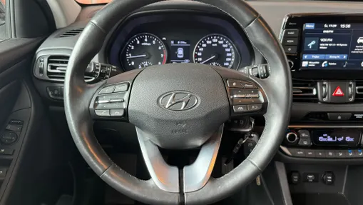 HYUNDAI i30 i30 1.5 T-GDI 48V Smart