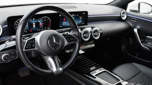 MERCEDES-BENZ A Klasa A 200 d Progressive 8G-DCT