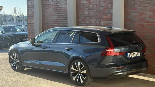 VOLVO V60 V60 B5 B AWD Plus Bright aut