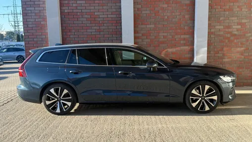 VOLVO V60 V60 B5 B AWD Plus Bright aut