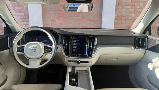 VOLVO V60 V60 B5 B AWD Plus Bright aut