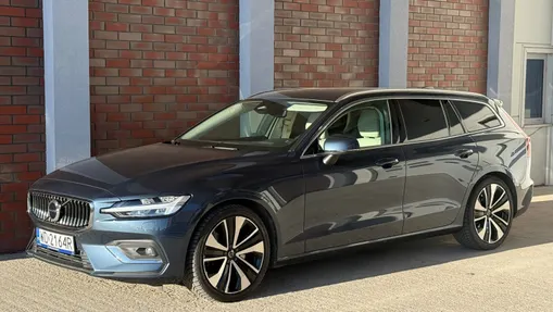 VOLVO V60 V60 B5 B AWD Plus Bright aut