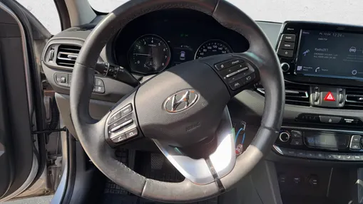 HYUNDAI i30 i30 1.5 DPI Smart