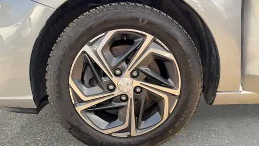 HYUNDAI i30 i30 1.5 DPI Smart
