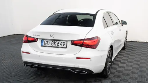 MERCEDES-BENZ A Klasa A 200 d Progressive 8G-DCT