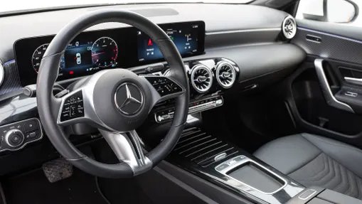 MERCEDES-BENZ A Klasa A 200 d Progressive 8G-DCT