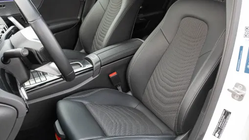 MERCEDES-BENZ A Klasa A 200 d Progressive 8G-DCT