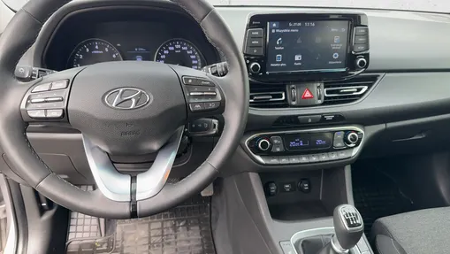 HYUNDAI i30 i30 1.5 DPI Smart