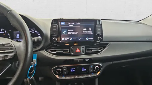 HYUNDAI i30 i30 1.5 DPI Smart