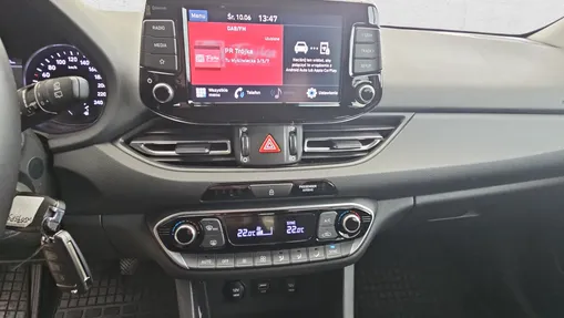 HYUNDAI i30 i30 1.5 DPI Smart