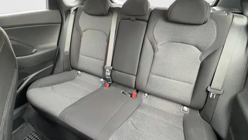 HYUNDAI i30 i30 1.5 DPI Smart