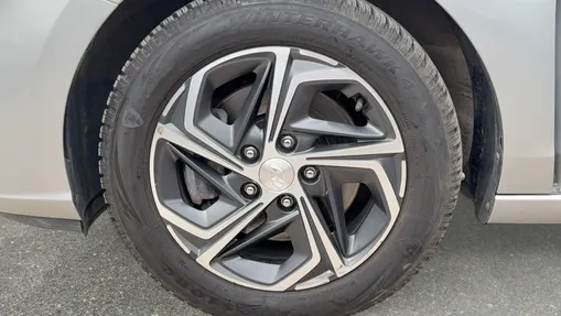 HYUNDAI i30 i30 1.5 DPI Smart