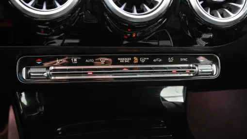 MERCEDES-BENZ A Klasa A 200 d Progressive 8G-DCT