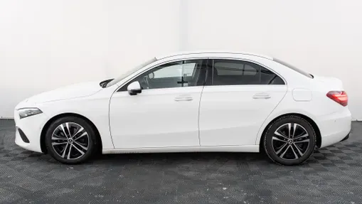 MERCEDES-BENZ A Klasa A 200 d Progressive 8G-DCT