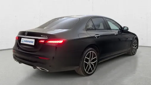 MERCEDES-BENZ E Klasa E 220 d 4-Matic AMG