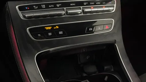 MERCEDES-BENZ E Klasa E 220 d 4-Matic AMG