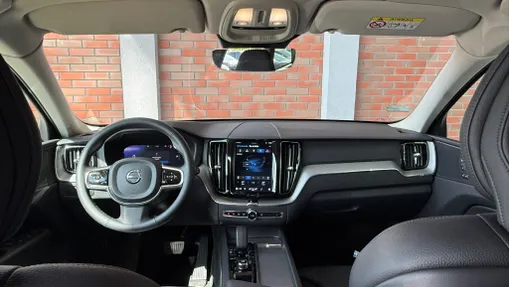 VOLVO XC60 XC60 T6 Plug-In Hybrid AWD Plus Bright aut