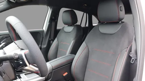 MERCEDES-BENZ GLA GLA 200 Nowy