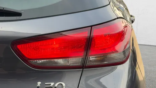 HYUNDAI i30 i30 1.4 Classic +