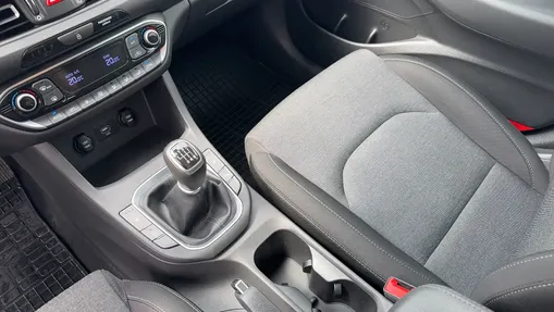 HYUNDAI i30 i30 1.5 DPI Smart