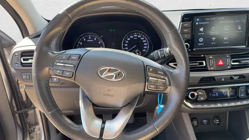 HYUNDAI i30 i30 1.5 DPI Smart