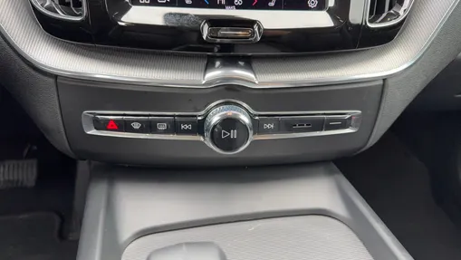 VOLVO XC60 XC60 B4 D AWD Plus Bright aut