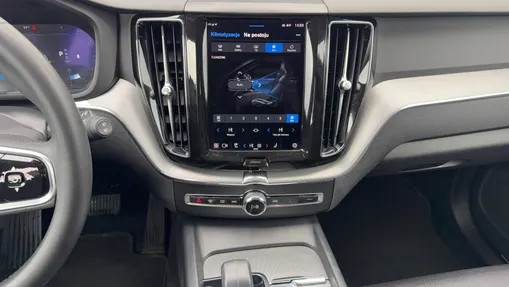 VOLVO XC60 XC60 B4 D AWD Plus Bright aut