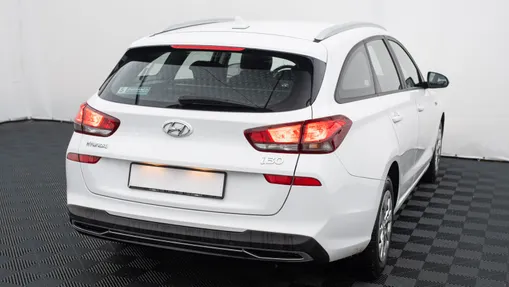 HYUNDAI i30 i30 1.0 T-GDI Modern