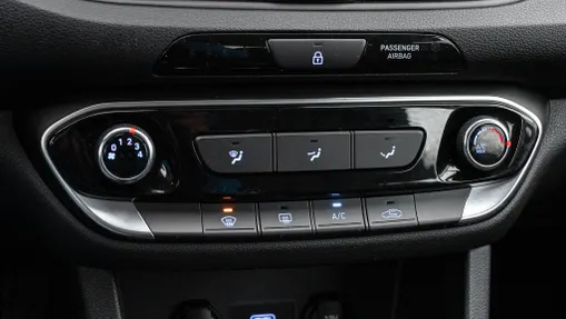 HYUNDAI i30 i30 1.0 T-GDI Modern