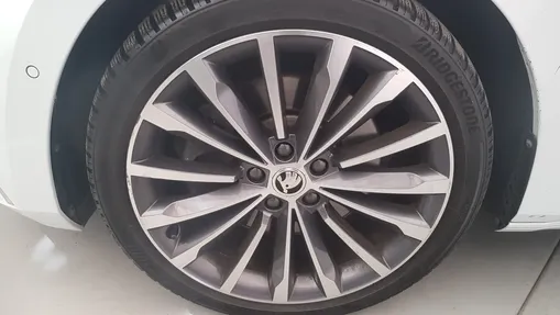 SKODA Superb Superb 2.0 TSI 4x4 L&K DSG