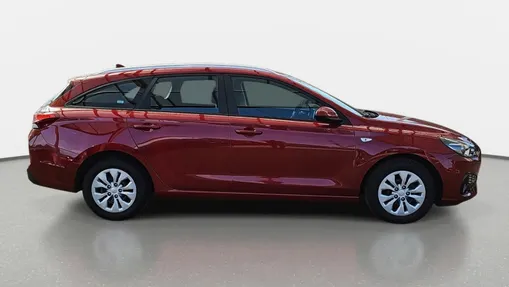 HYUNDAI i30 i30 1.5 DPI Classic +