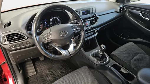 HYUNDAI i30 i30 1.5 DPI Classic +